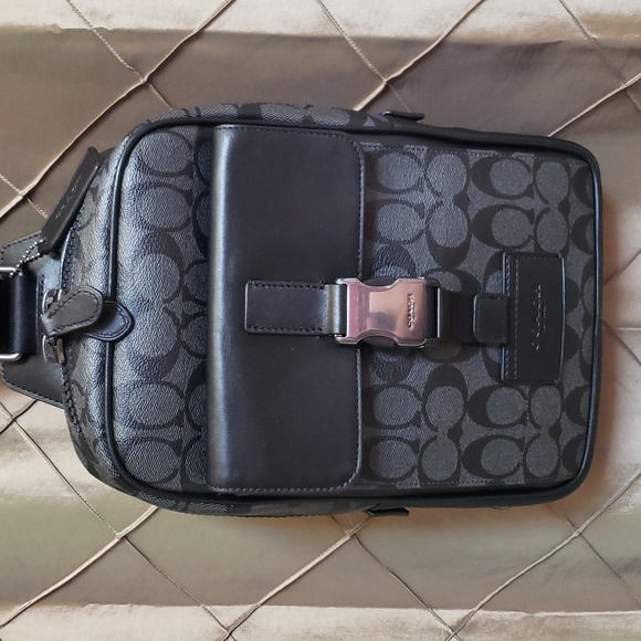 EUC- Coach ‘Track Pack’ In Signature Canvas - Picture 7 of 13